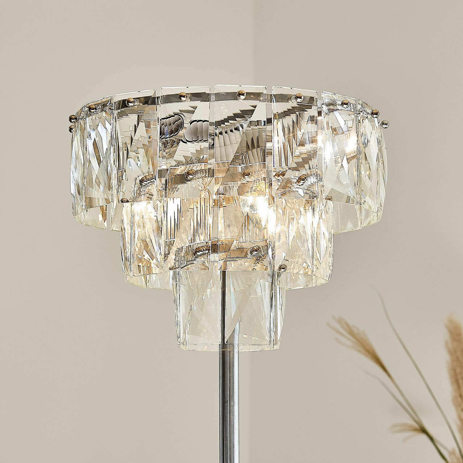 Stehlampe Crystalford